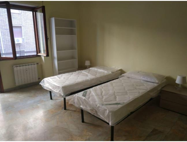 Anteprima foto 4 - Affitto Stanza Doppia in Appartamento da Privato a Roma - Appio Pignatelli
