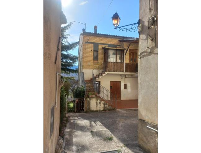 Anteprima foto 2 - Casa indipendente in Vendita a Ortona dei Marsi (L'Aquila)