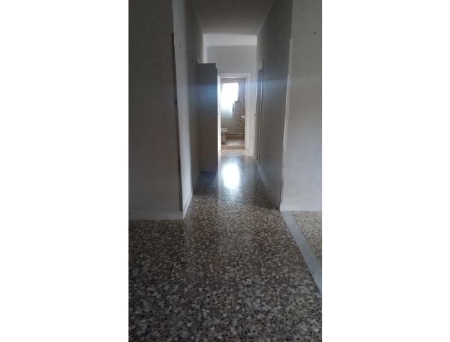 Anteprima foto 5 - Palazzo/Stabile in Affitto a Taranto - Lama