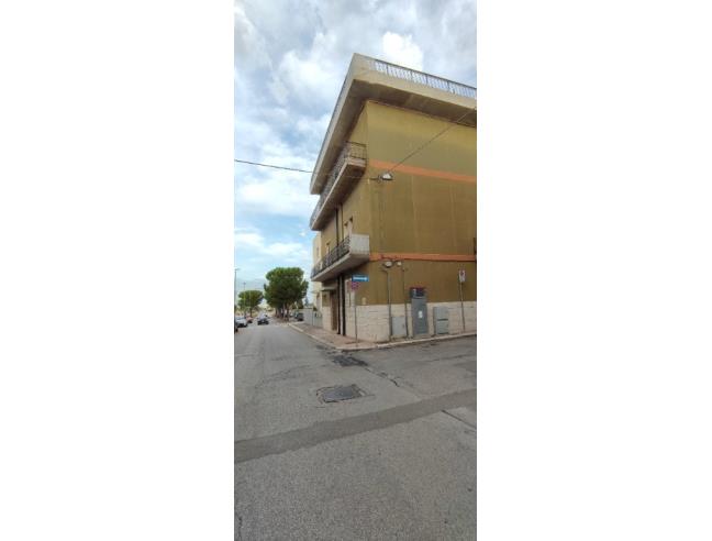 Anteprima foto 1 - Palazzo/Stabile in Vendita a Adelfia (Bari)