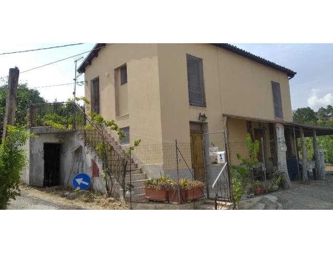 Anteprima foto 1 - Rustico/Casale in Vendita a Montebello di Bertona - Tanganera