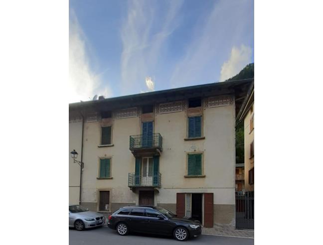 Anteprima foto 1 - Stabile/Palazzo in Vendita a Carona (Bergamo)