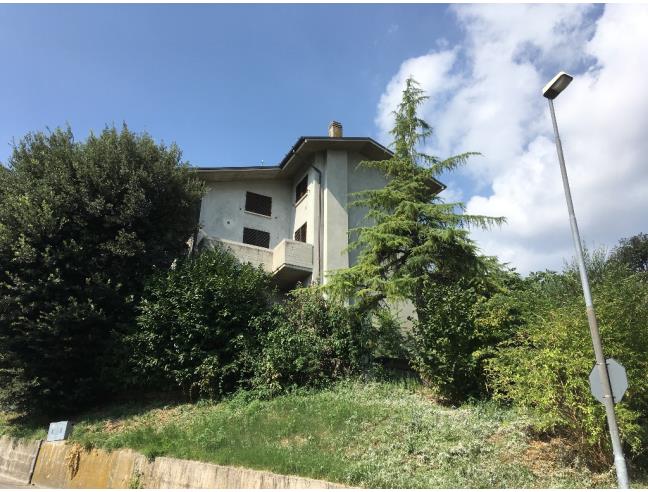 Anteprima foto 3 - Villa in Vendita a Fossombrone (Pesaro e Urbino)