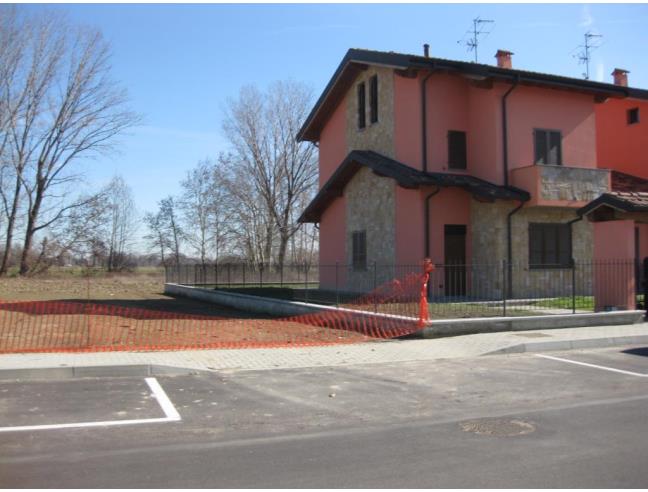 Anteprima foto 1 - Villetta a schiera nuova costruzione a Borghetto Lodigiano - Casoni