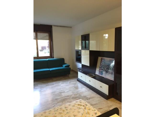 Anteprima foto 3 - Affitto Camera Singola in Appartamento da Privato a Buccinasco (Milano)