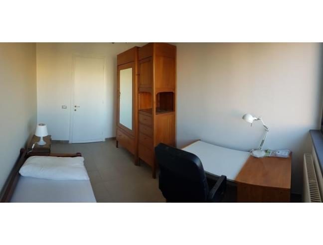 Anteprima foto 2 - Affitto Camera Singola in Appartamento da Privato a Roma - Spinaceto