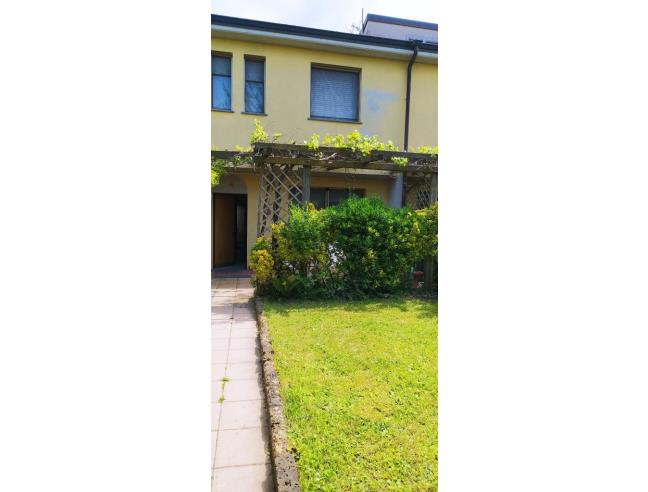 Anteprima foto 1 - Affitto Camera Singola in Villa da Privato a Busnago (Monza e Brianza)