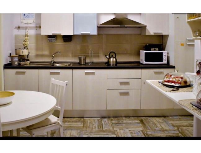 Anteprima foto 8 - Affitto Stanza Doppia in Appartamento da Privato a Napoli - Piazza Cavour