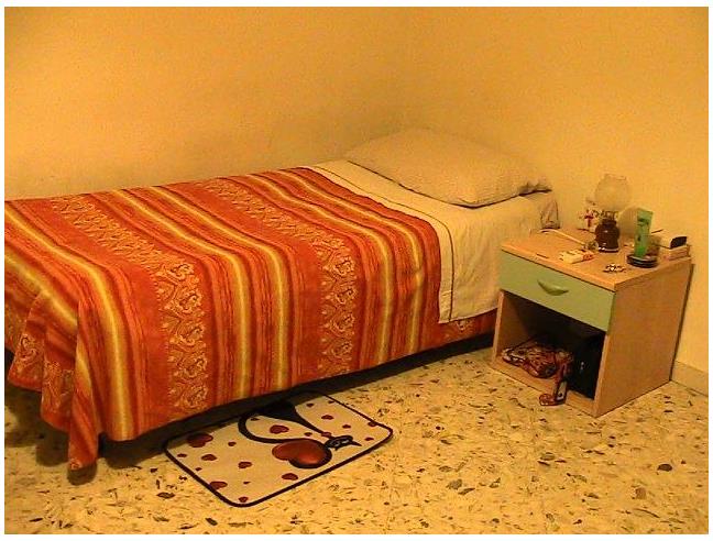 Anteprima foto 5 - Affitto Stanza Posto letto in Appartamento da Privato a Bari - Poggiofranco