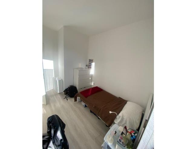 Anteprima foto 2 - Affitto Stanza Posto letto in Porzione di casa da Privato a Milano - Baggio