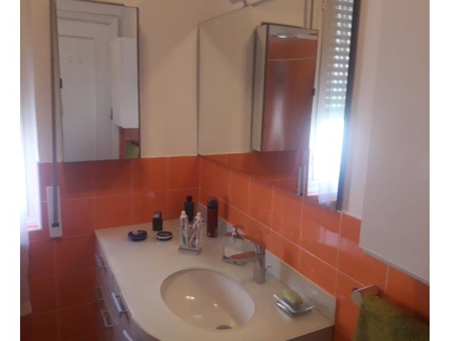 Anteprima foto 3 - Affitto Stanza Singola in Appartamento da Privato a Genova - San Martino