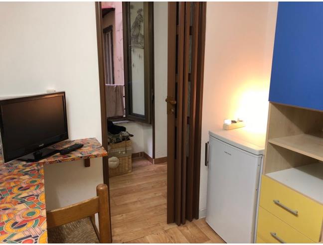 Anteprima foto 4 - Affitto Stanza Singola in Appartamento da Privato a Napoli - Piazza Cavour