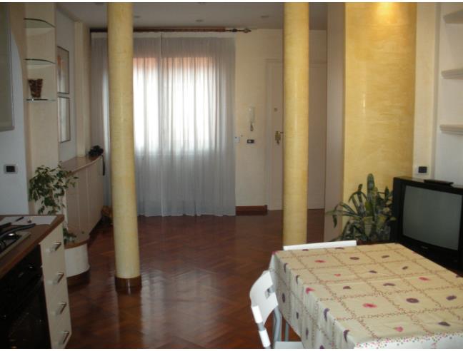 Anteprima foto 1 - Affitto Stanza Singola in Appartamento da Privato a Roma - Cinecittà