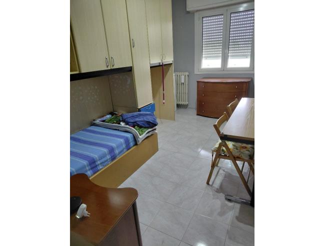Anteprima foto 2 - Affitto Stanza Singola in Appartamento da Privato a Rozzano (Milano)