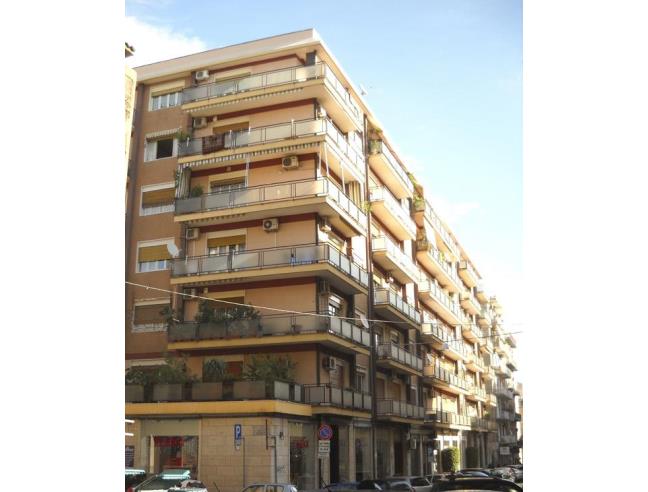 Anteprima foto 1 - Appartamento in Vendita a Catania - Viale Vitt. Veneto