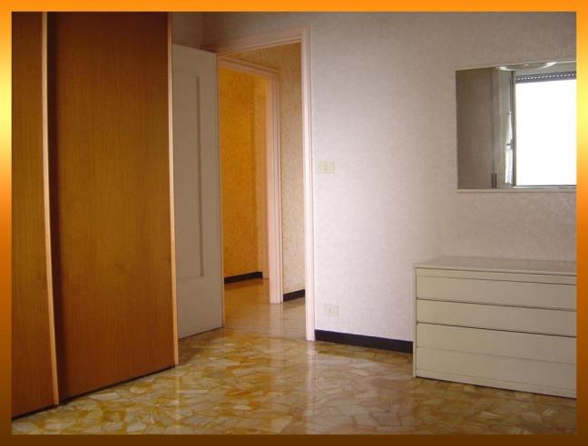 Anteprima foto 2 - Appartamento in Vendita a Genova - Quarto