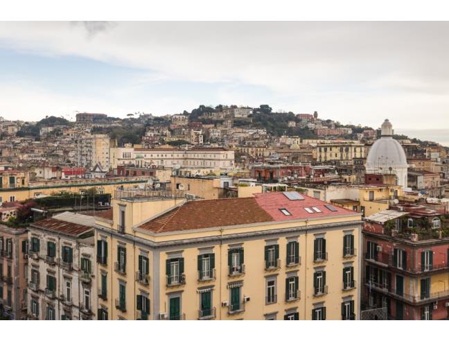 Anteprima foto 1 - Appartamento in Vendita a Napoli - Piazza Cavour