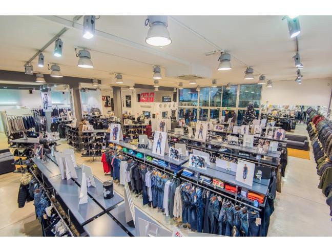 Anteprima foto 2 - Attività Abbigliamento in Gestione a Isernia (Isernia)