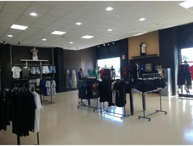 Anteprima foto 4 - Attività Abbigliamento in Gestione a Mantova (Mantova)