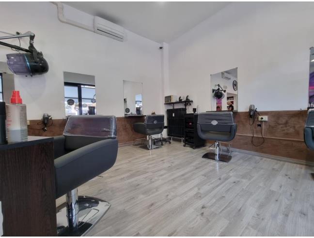 Anteprima foto 6 - Attività Parrucchiere in Vendita a Milano - Greco