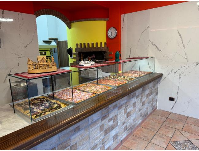 Anteprima foto 1 - Attività Pizza d'asporto in Vendita a Ponte San Pietro (Bergamo)