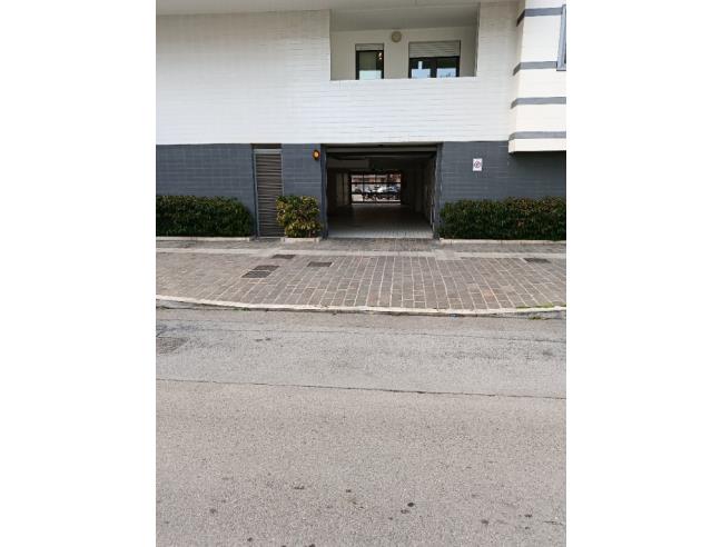 Anteprima foto 3 - Box/Garage/Posto auto in Affitto a Pescara (Pescara)