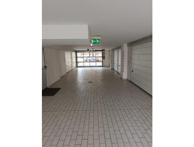 Anteprima foto 4 - Box/Garage/Posto auto in Affitto a Pescara (Pescara)