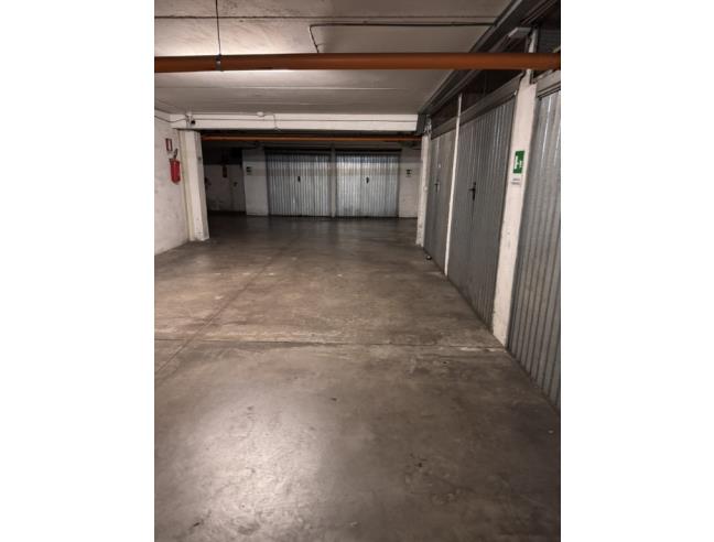 Anteprima foto 2 - Box/Garage/Posto auto in Vendita a Genzano di Roma (Roma)