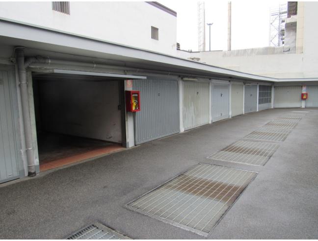 Anteprima foto 2 - Box/Garage/Posto auto in Vendita a Milano - Rembrandt