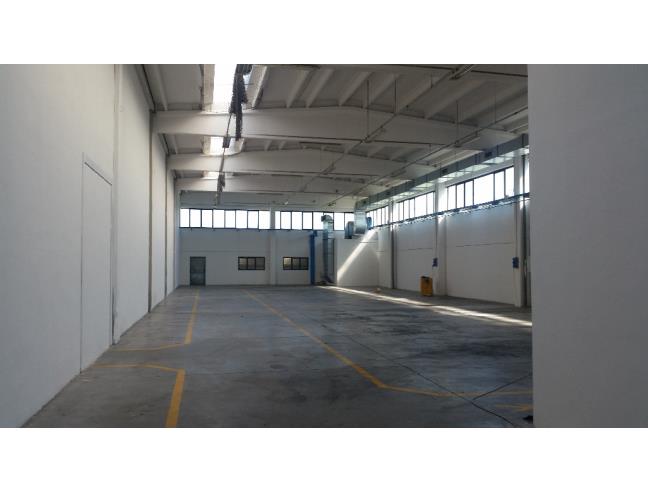 Anteprima foto 2 - Capannone in Vendita a Reggio Emilia - Pieve Modolena