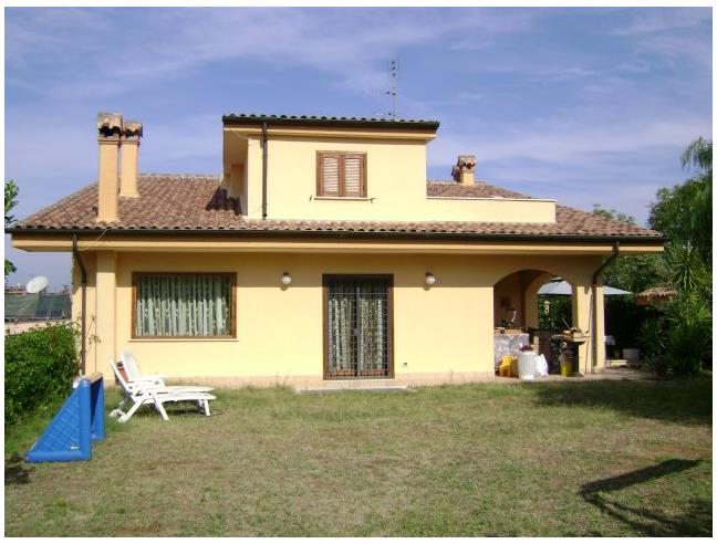 Anteprima foto 1 - Casa indipendente in Affitto a Guidonia Montecelio - Colle Verde