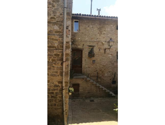 Anteprima foto 2 - Casa indipendente in Vendita a Assisi - Castelnuovo