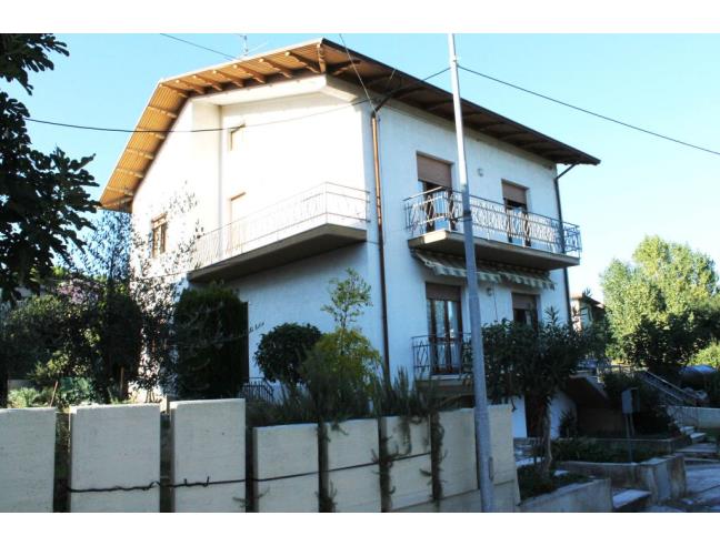 Anteprima foto 6 - Casa indipendente in Vendita a Cartoceto - Frazione Lucrezia