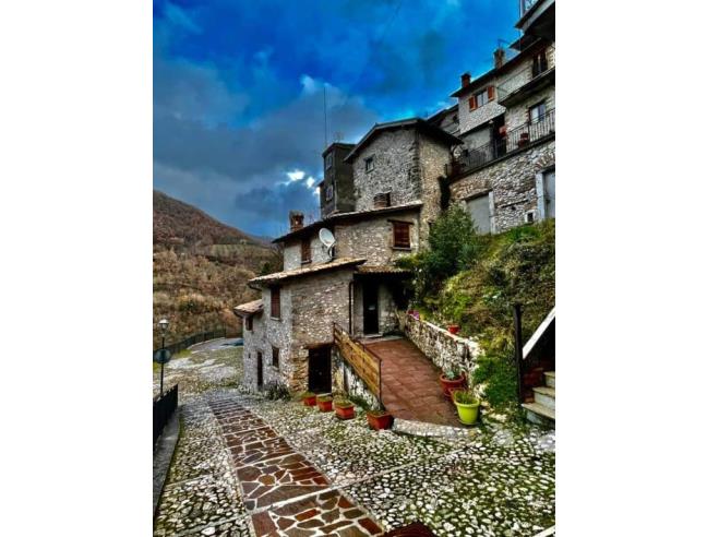 Anteprima foto 1 - Casa indipendente in Vendita a Castel di Tora (Rieti)