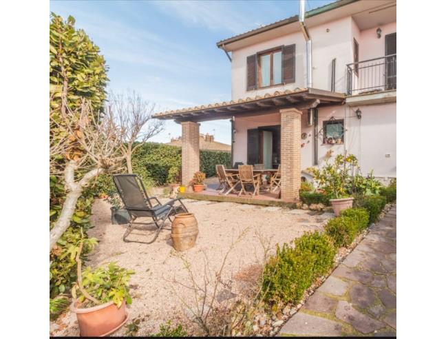 Anteprima foto 1 - Casa indipendente in Vendita a Farnese (Viterbo)