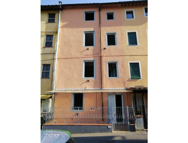 Anteprima foto 1 - Casa indipendente in Vendita a Lucca - Nozzano San Pietro