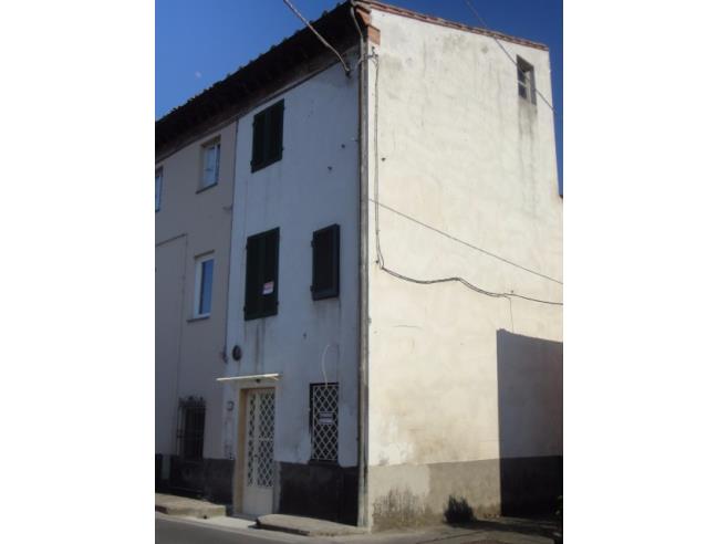 Anteprima foto 2 - Casa indipendente in Vendita a Lucca - SS. Annunziata