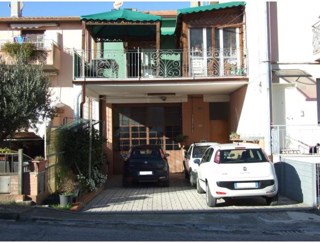 Anteprima foto 2 - Casa indipendente in Vendita a San Costanzo (Pesaro e Urbino)