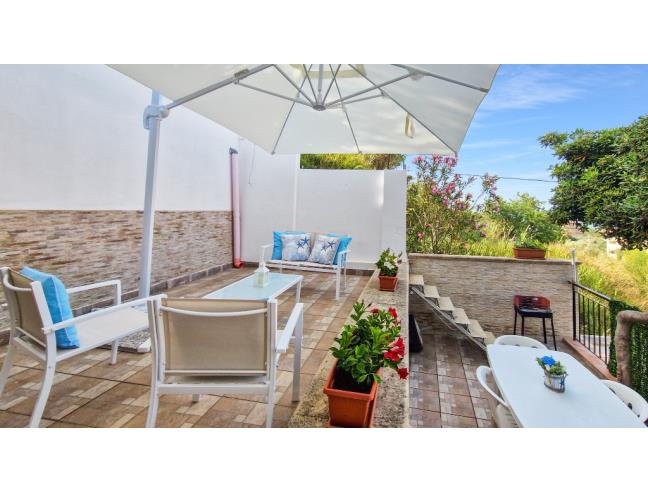 Anteprima foto 2 - Casa indipendente in Vendita a Santa Caterina dello Ionio - Santa Caterina Dello Ionio Marina