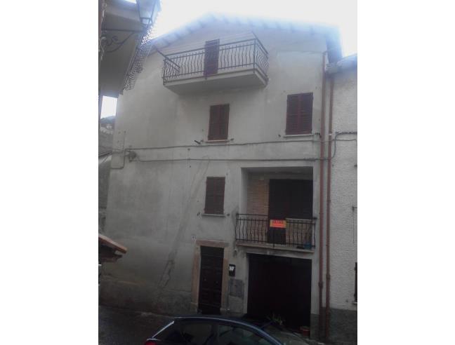 Anteprima foto 2 - Casa indipendente in Vendita a Scheggia e Pascelupo - Scheggia