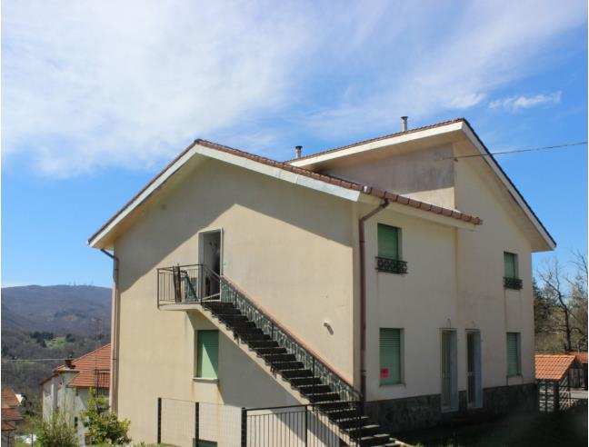 Anteprima foto 2 - Casa indipendente in Vendita a Urbe - Vara Superiore