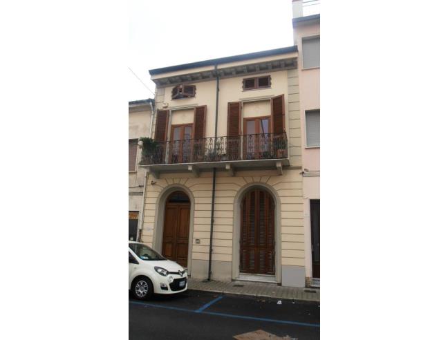 Anteprima foto 1 - Casa indipendente in Vendita a Viareggio (Lucca)