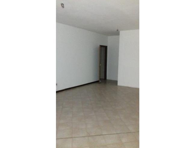 Anteprima foto 3 - Laboratorio in Vendita a Edolo (Brescia)