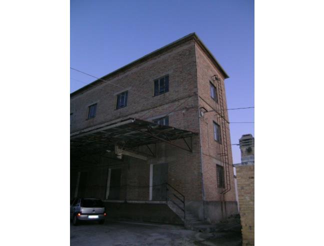 Anteprima foto 2 - Laboratorio in Vendita a Montecassiano (Macerata)