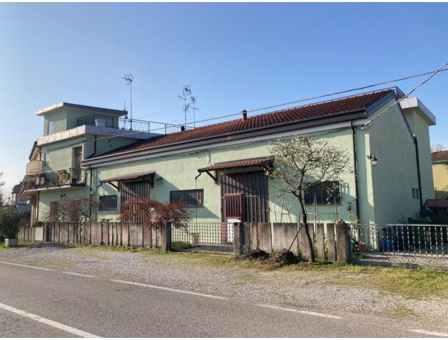Anteprima foto 1 - Laboratorio in Vendita a Poggio Renatico - Gallo