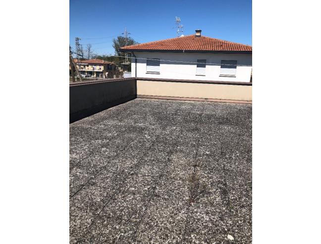 Anteprima foto 2 - Laboratorio in Vendita a Porto Viro (Rovigo)