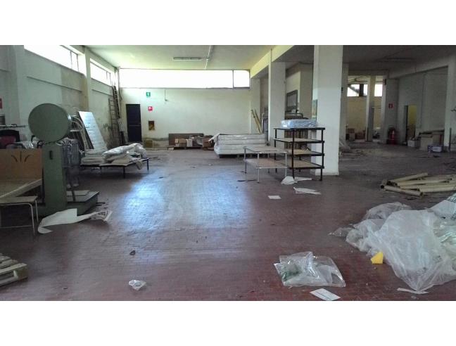 Anteprima foto 3 - Magazzino in Affitto a Bari - Stanic
