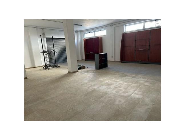 Anteprima foto 3 - Magazzino in Affitto a Casal di Principe (Caserta)