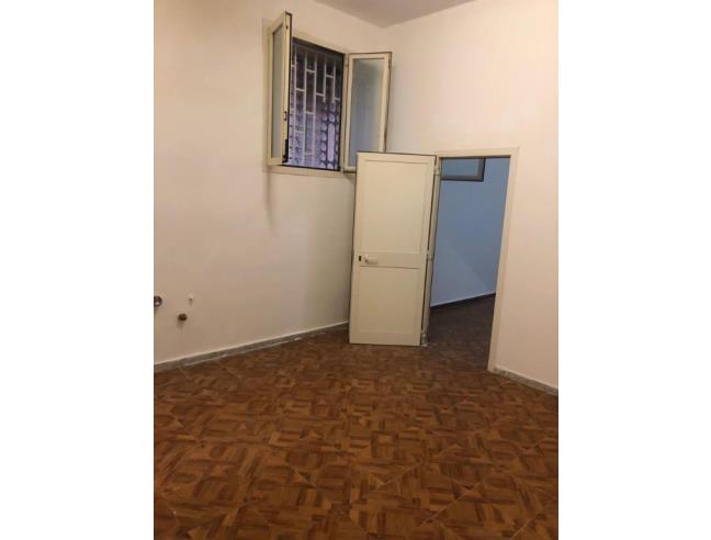 Anteprima foto 2 - Magazzino in Affitto a Napoli - San Carlo all'Arena