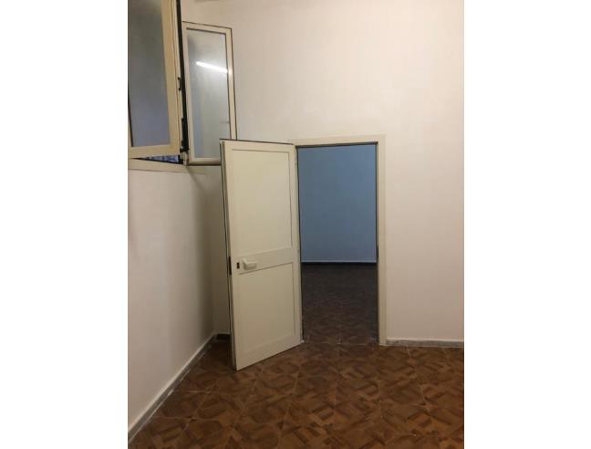 Anteprima foto 3 - Magazzino in Affitto a Napoli - San Carlo all'Arena